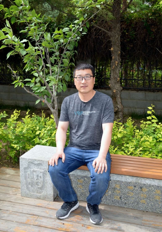 祥子的第一张照片--玉门闪婚服务中心